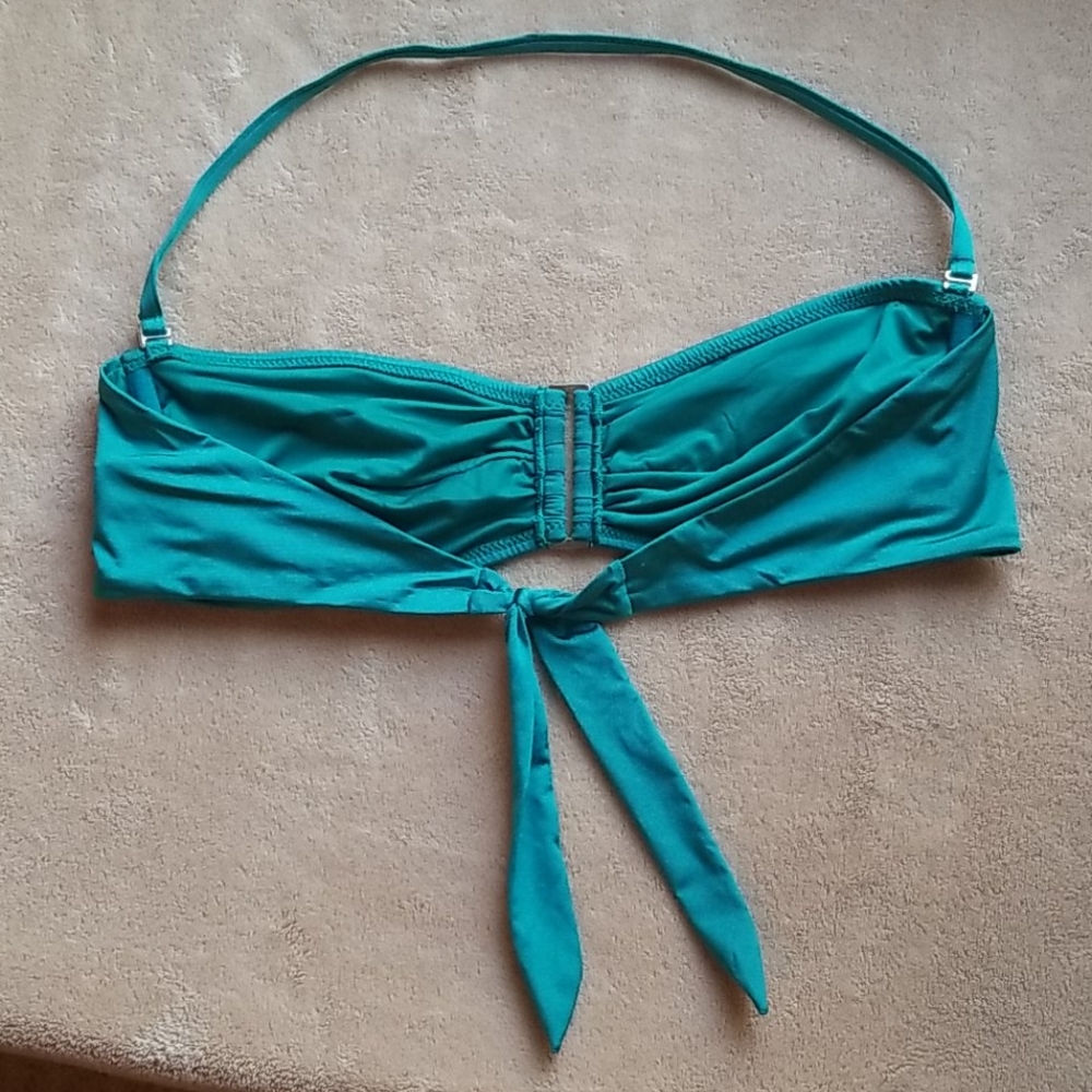 Bikini ๐ - Picture 8 of 8